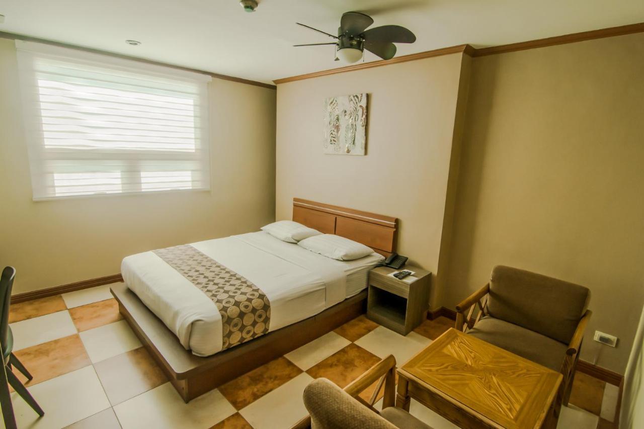 Dg Grami Hotel Paranaque City Kültér fotó