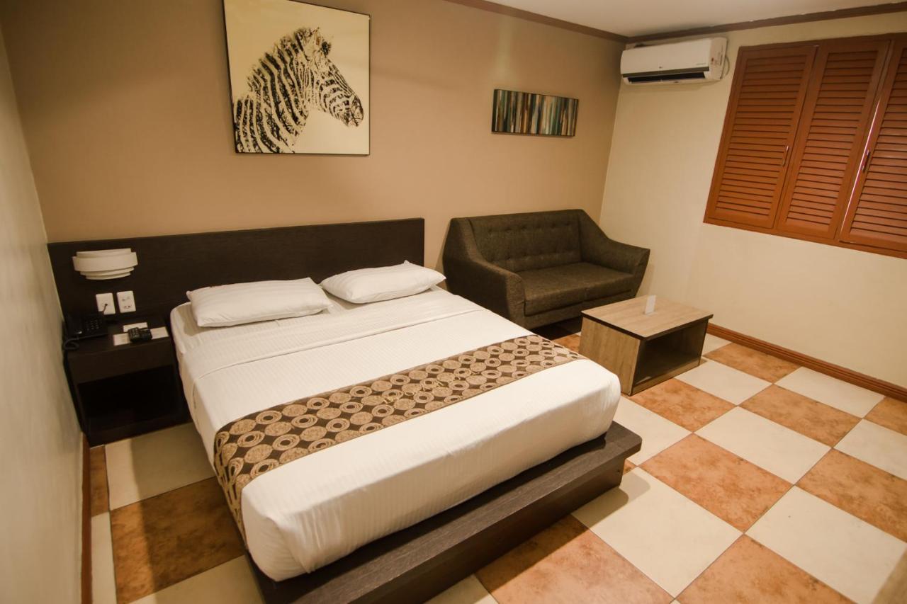 Dg Grami Hotel Paranaque City Kültér fotó