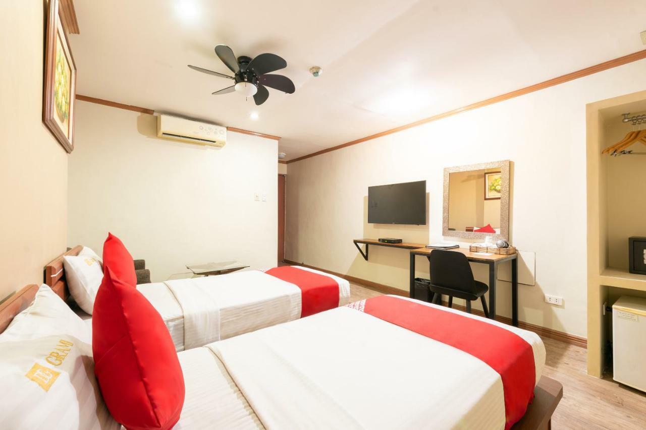 Dg Grami Hotel Paranaque City Kültér fotó